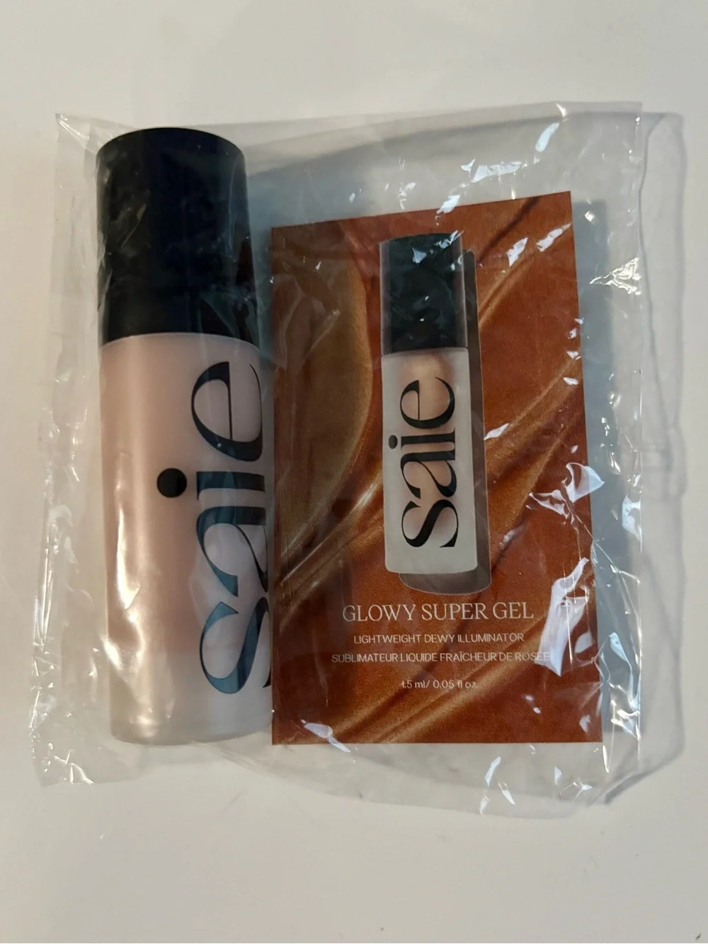 NEW Saie Illuminator Roseglow .5oz + Glowy Super Gel Sample